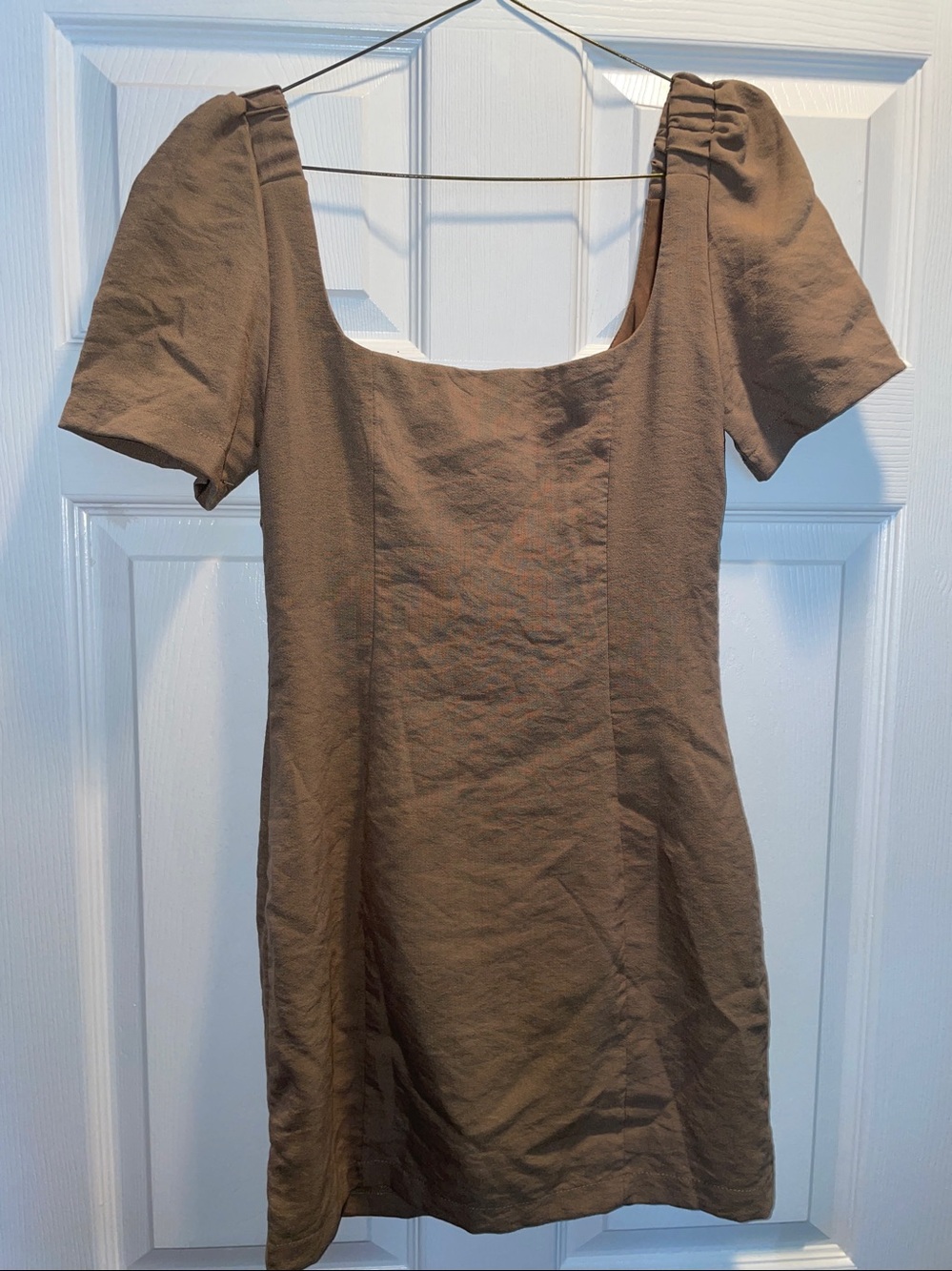 Brown Button-Front Mini Dress with Puff Sleeves - Picture 3 of 3